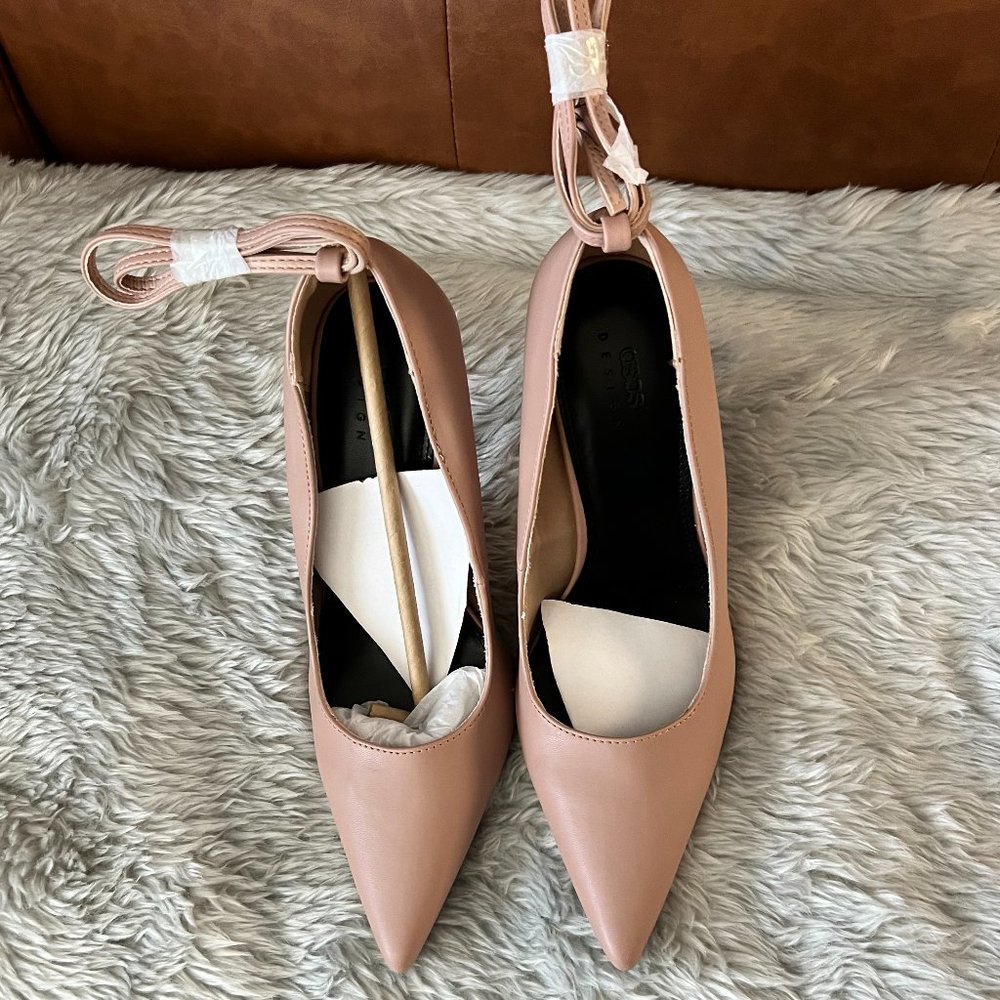 Beige Pumps with Metal Heel